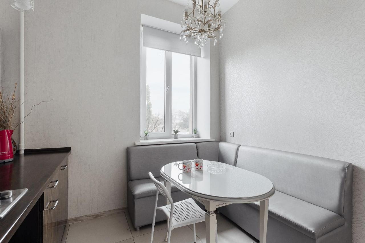 2 Bedroom on Deribasovskaya Str. Odessa Exteriör bild